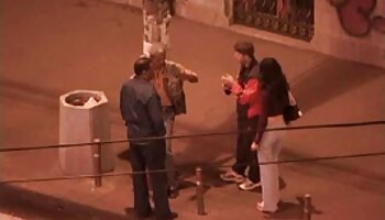 Arab người đàn sex hot phu de ông thư giãn trên giường với cô vợ hàng xóm của slutty