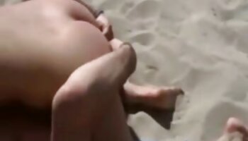 Kỳ thi Rhianna gyno phim sẽ có phụ đề