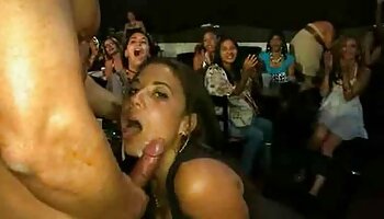 May sex nhanh phu de mắn cha fuck của anh ấy con trai slutty bạn gái trong những nhà bếp